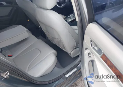 2013 Audi A4 2.0T Premium z USA, uszkodzony, nr VIN WAUBFAFL3DN042182